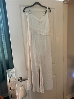 White One-Shoulder Wide-Leg Jumpsuit